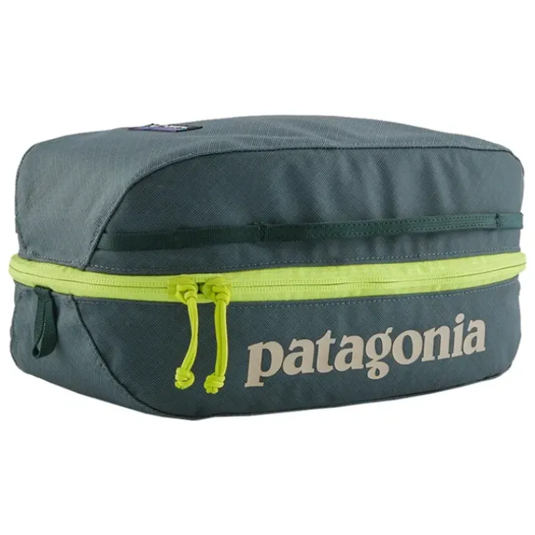 Patagonia Black Hole Cube 6L Nouveau Green - Your Premium Fishing Gear Store Rods Lines Baits Accessories* Shop All