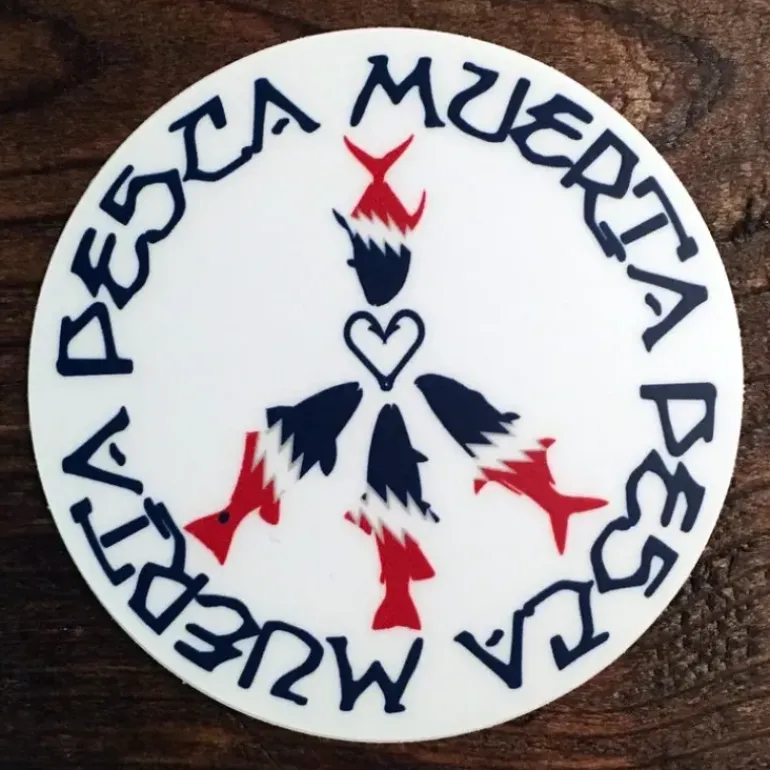 Pesca Muerta Peace Love Pesca Sticker - Your Premium Fishing Gear Store Rods Lines Baits Accessories* Fly Fishing